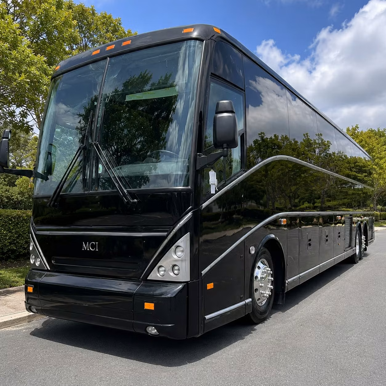 when your team needs airport transfers from lowell to boston logan or manchester boston